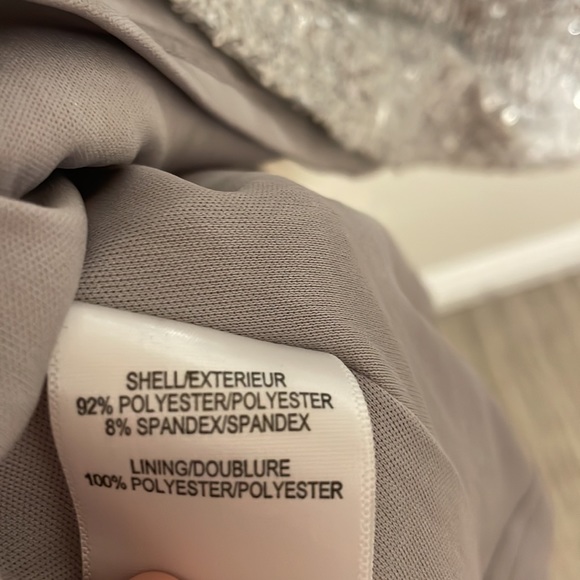 BADGLEY MISCHKA Silver Sequins Swing Dress Long Sleeved Worn Once Size 4 - Picture 8 of 9